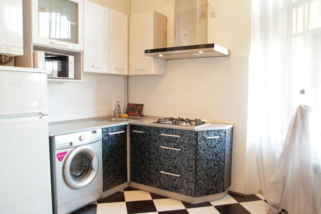 Apartment Romantic - Old Center Lviv