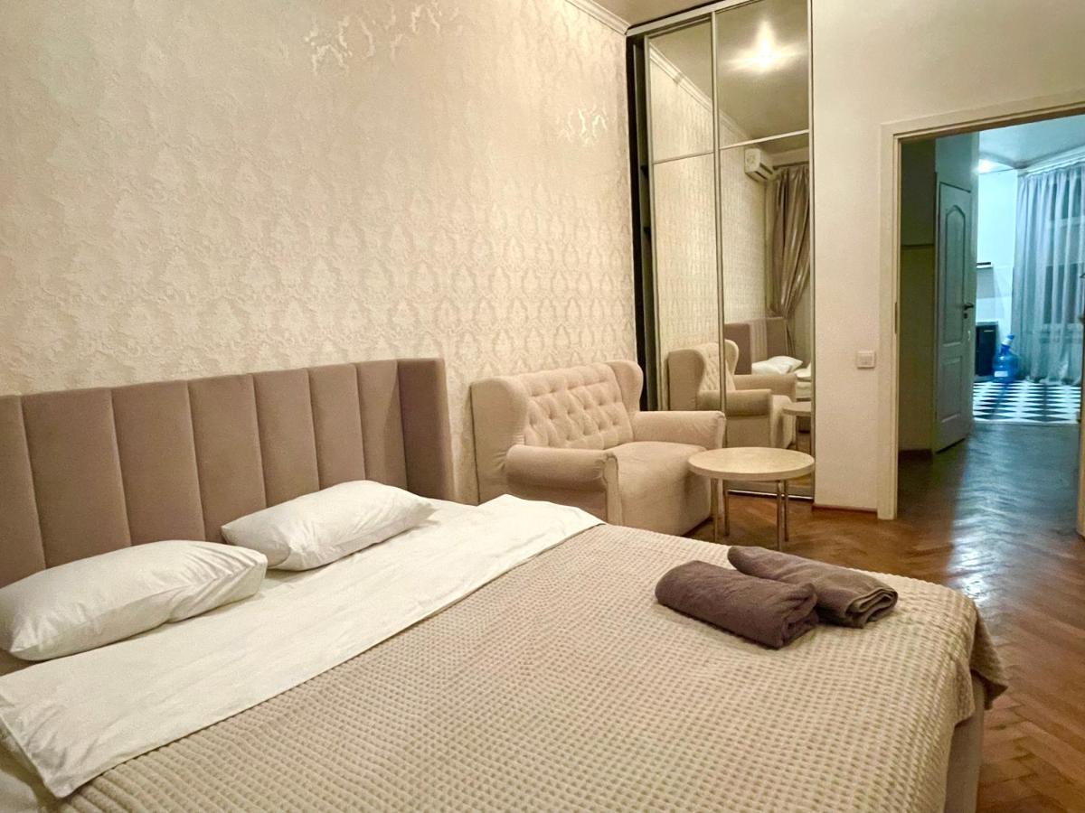 Apartment Romantic - Old Center Lviv